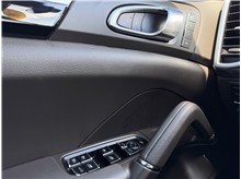 Vehicle Thumb #21