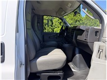 Vehicle Thumb #15