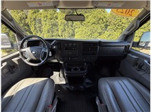 Vehicle Thumb #16
