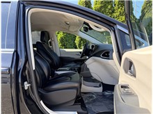 Vehicle Thumb #16