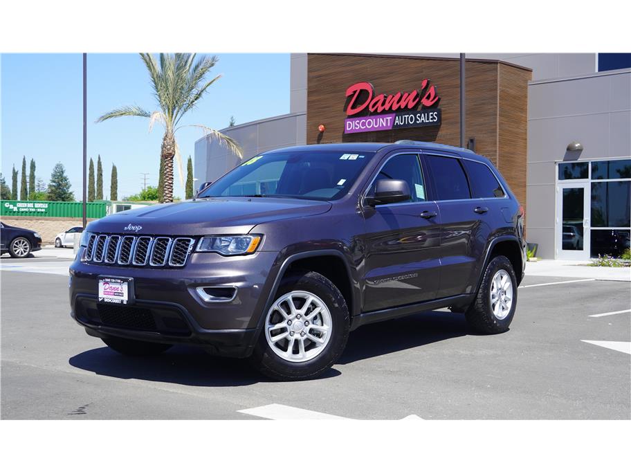 2018 Jeep Grand Cherokee from Dann's Discount Auto Sales IV