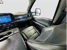 Vehicle Thumb #15