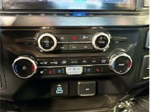Vehicle Thumb #21