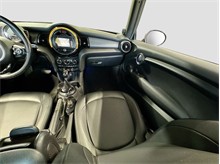 Vehicle Thumb #16