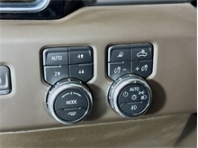 Vehicle Thumb #19
