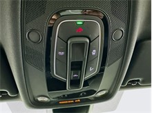 Vehicle Thumb #21