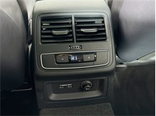 Vehicle Thumb #24