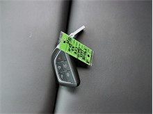 Vehicle Thumb #37