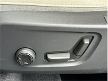 Vehicle Thumb #24