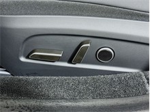 Vehicle Thumb #13