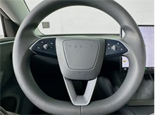 Vehicle Thumb #61