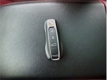 Vehicle Thumb #34