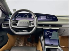 Vehicle Thumb #12