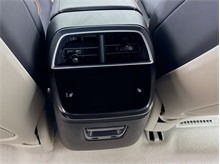 Vehicle Thumb #15