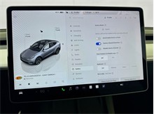 Vehicle Thumb #46