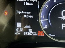 Vehicle Thumb #26