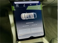 Vehicle Thumb #32