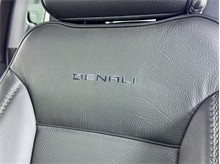 Vehicle Thumb #17