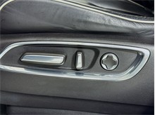 Vehicle Thumb #15