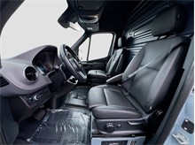 Vehicle Thumb #13
