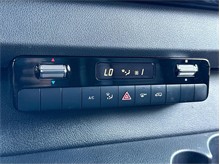 Vehicle Thumb #26