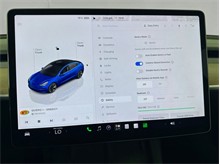 Vehicle Thumb #16