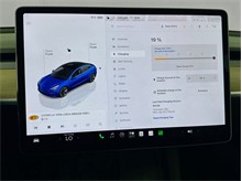 Vehicle Thumb #28