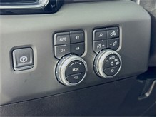 Vehicle Thumb #23