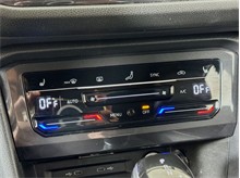 Vehicle Thumb #17