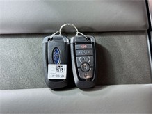 Vehicle Thumb #33