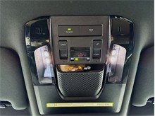Vehicle Thumb #19