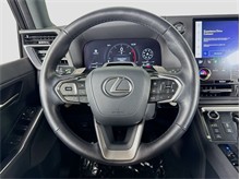 Vehicle Thumb #23