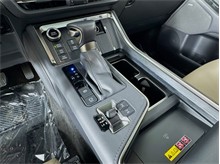 Vehicle Thumb #24