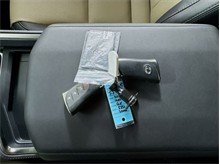 Vehicle Thumb #31