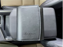 Vehicle Thumb #32