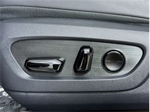 Vehicle Thumb #15