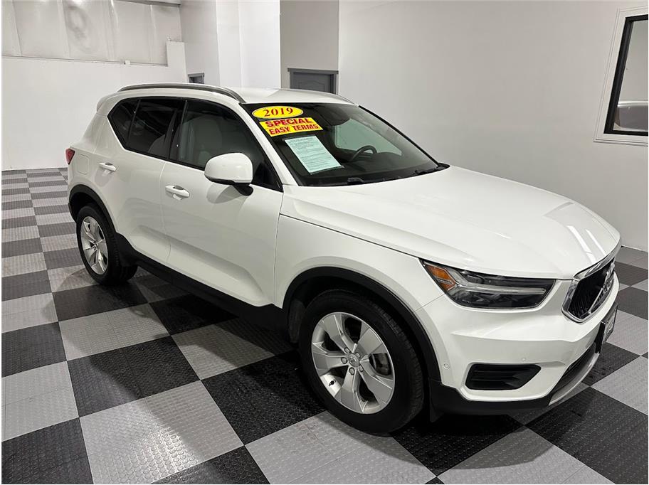 2019 Volvo XC40 from Auto Resources