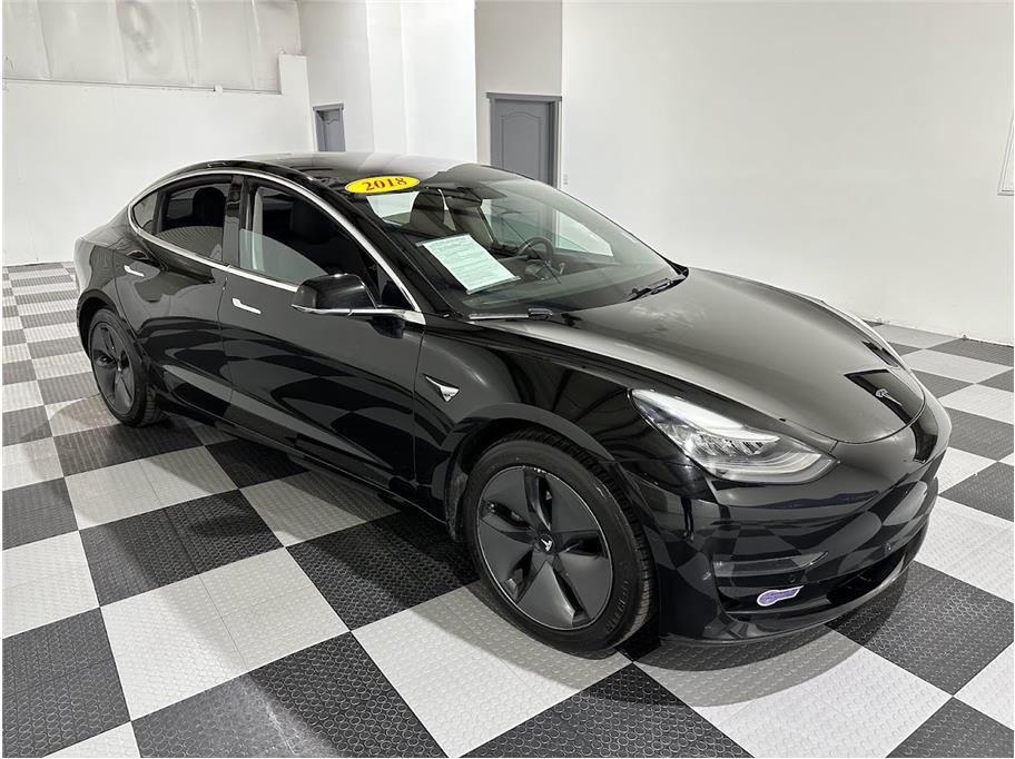 2018 Tesla Model 3 from Auto Resources