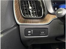 Vehicle Thumb #37