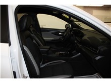 Vehicle Thumb #23