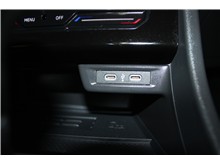 Vehicle Thumb #32
