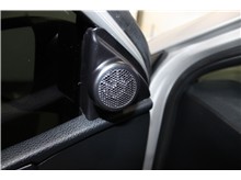 Vehicle Thumb #16