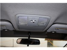 Vehicle Thumb #26