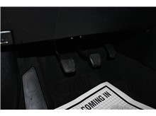 Vehicle Thumb #27