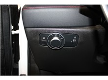 Vehicle Thumb #27