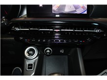 Vehicle Thumb #30