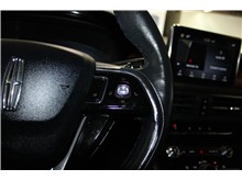 Vehicle Thumb #28