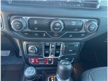 Vehicle Thumb #19