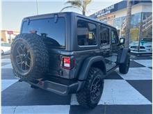 Vehicle Thumb #7