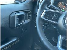 Vehicle Thumb #13